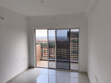 Room in 3 BHK Apartment at Godrej Boulevard Manjri, Manjari – for Rent