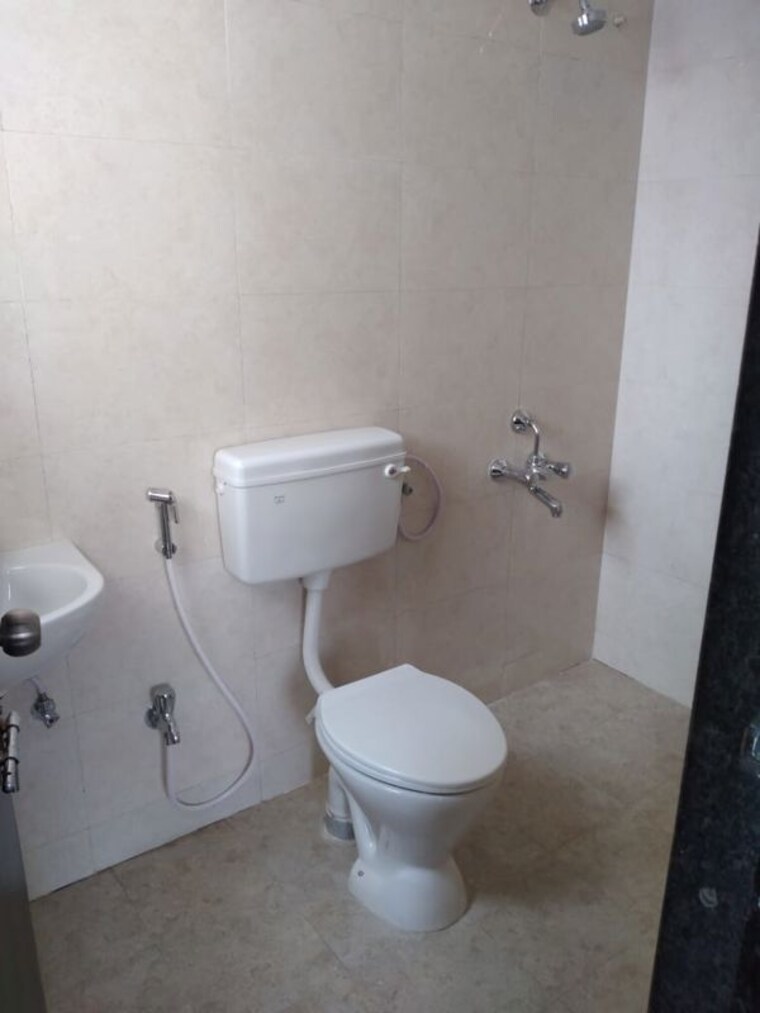 Bathroom, balewadi 1 RK 500 Sq.Ft. Apartment In Balewadi Pune 9868560