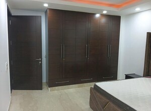 Room in 3 BHK Builder Floor at Greater Kailash I – for Rent