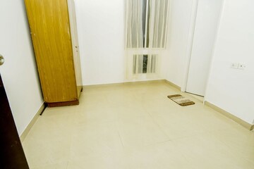 Bedroom in 3 BHK Apartment at Sare Crescent Parc, Sector 92 – for Sale