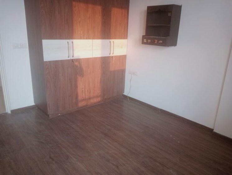 Room, orchid-petals 3 Bedroom 1805 Sq.Ft. Apartment In Sector 49 Gurgaon 9868641