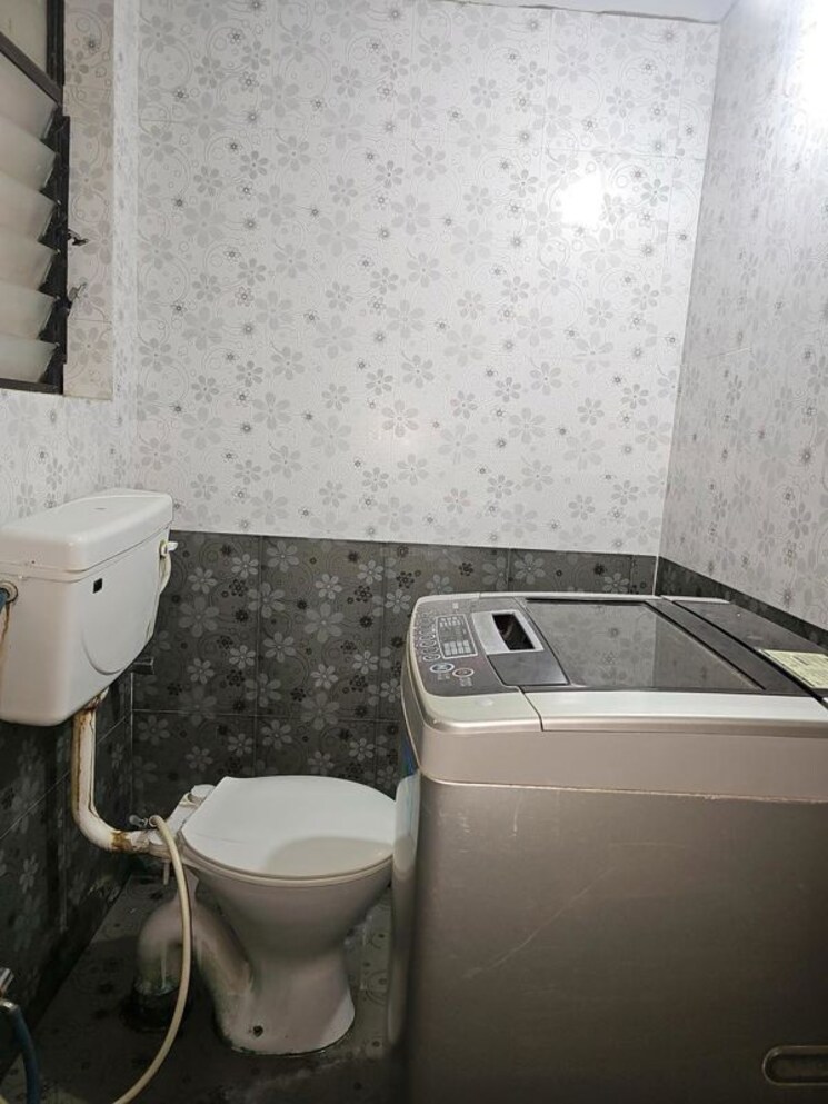 Bathroom, goel-ganga-constella 2 Bedroom 950 Sq.Ft. Apartment In Kharadi Pune 9868654
