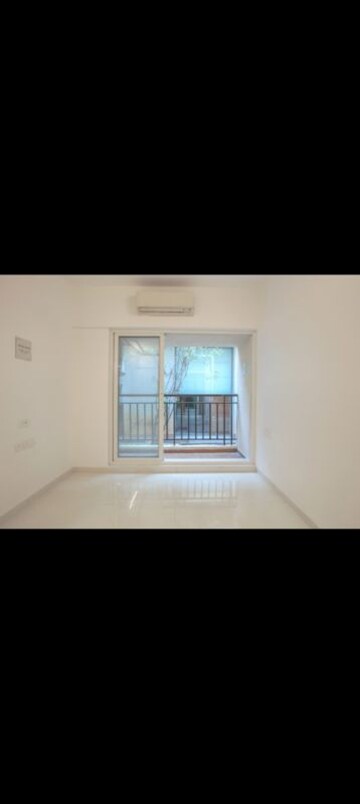 Room in 1 BHK Apartment at Dosti West County, Balkum Pada – for Sale