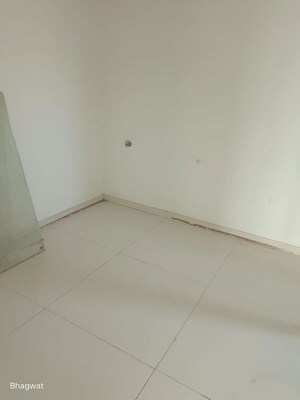 Room in 4 BHK Apartment at Majestique Signature Towers, Balewadi – for Rent