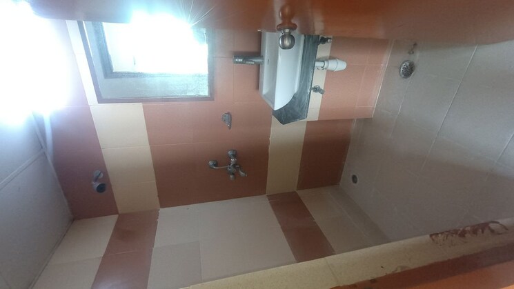 Bathroom, mahagun-mywoods 3 Bedroom 1225 Sq.Ft. Apartment In Sector 16c Greater Noida Greater Noida 9868673