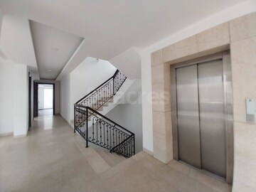 Room in 4 BHK Apartment at Emaar Marbella, Sector 66 – for Sale