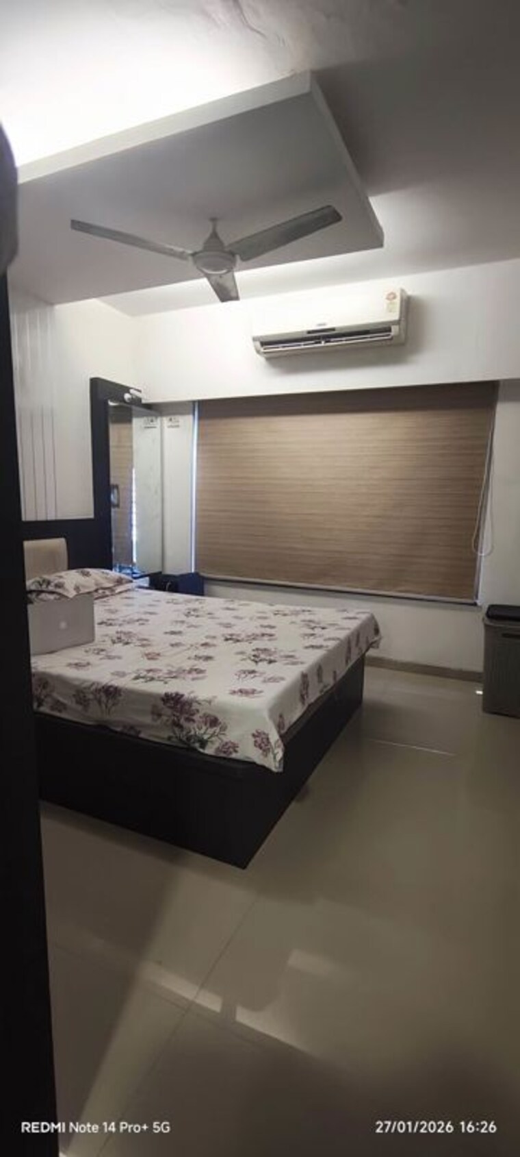 Bedroom, shiv-shivam-apartment Pg For Boys In Andheri West 9868779