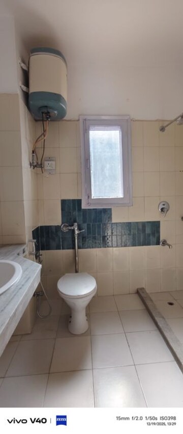 Bathroom in 3 BHK Apartment at Defence Colony – for Rent