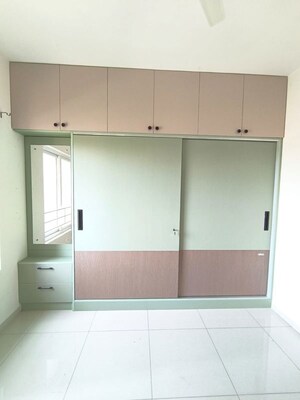 Room in 2.5 BHK Apartment at Provident Capella, Whitefield – for Rent