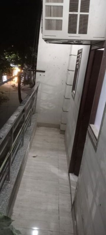 Balcony in Studio Builder Floor at Minarch Tower, Sector 44 – for Rent