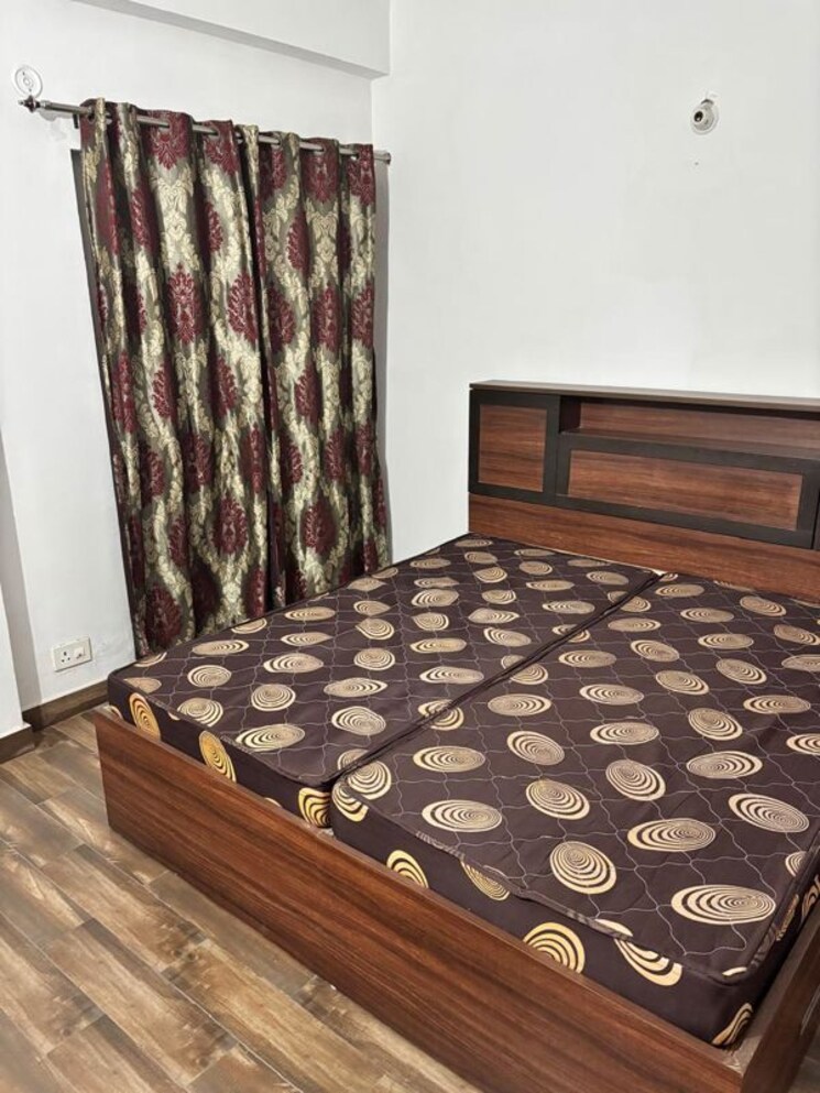 Bedroom, gaur-city-7th-avenue 3 Bedroom 1350 Sq.Ft. Apartment In Sector 4 Greater Noida Greater Noida 9869815