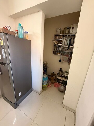 Furnished Amenities in 2 BHK Apartment at Lodha Amara, Kolshet Road – for Rent