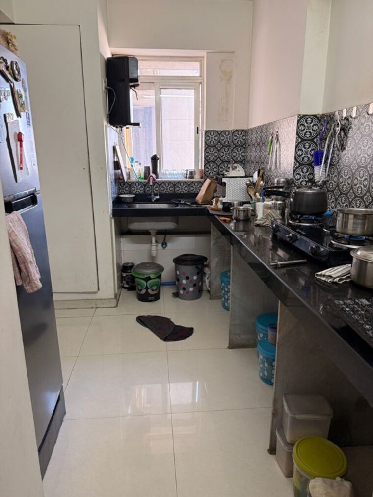 Team Area, lodha-amara 2 Bedroom 800 Sq.Ft. Apartment In Kolshet Road Thane 9864456