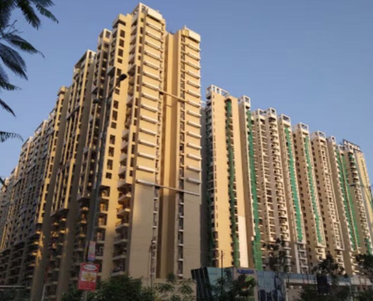Exterior View, ajnara-le-garden 2.5 Bedroom 1140 Sq.Ft. Apartment In Sector 16b Greater Noida Greater Noida 9869824