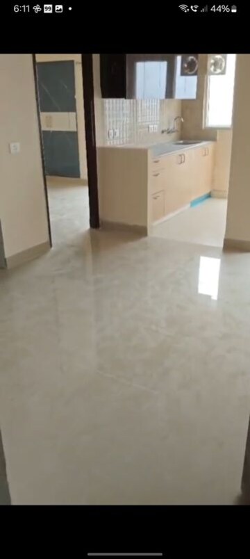 Room in 1 BHK Apartment at Amrapali Dream Valley, Tech Zone 4 Greater Noida – for Rent