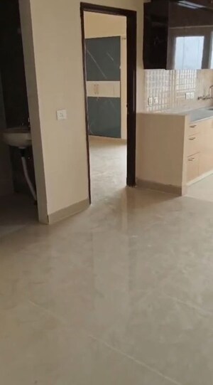 Room in 1 BHK Apartment at Amrapali Dream Valley, Tech Zone 4 Greater Noida – for Rent