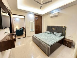 Bedroom in 1 BHK Builder Floor at Saket – for Rent