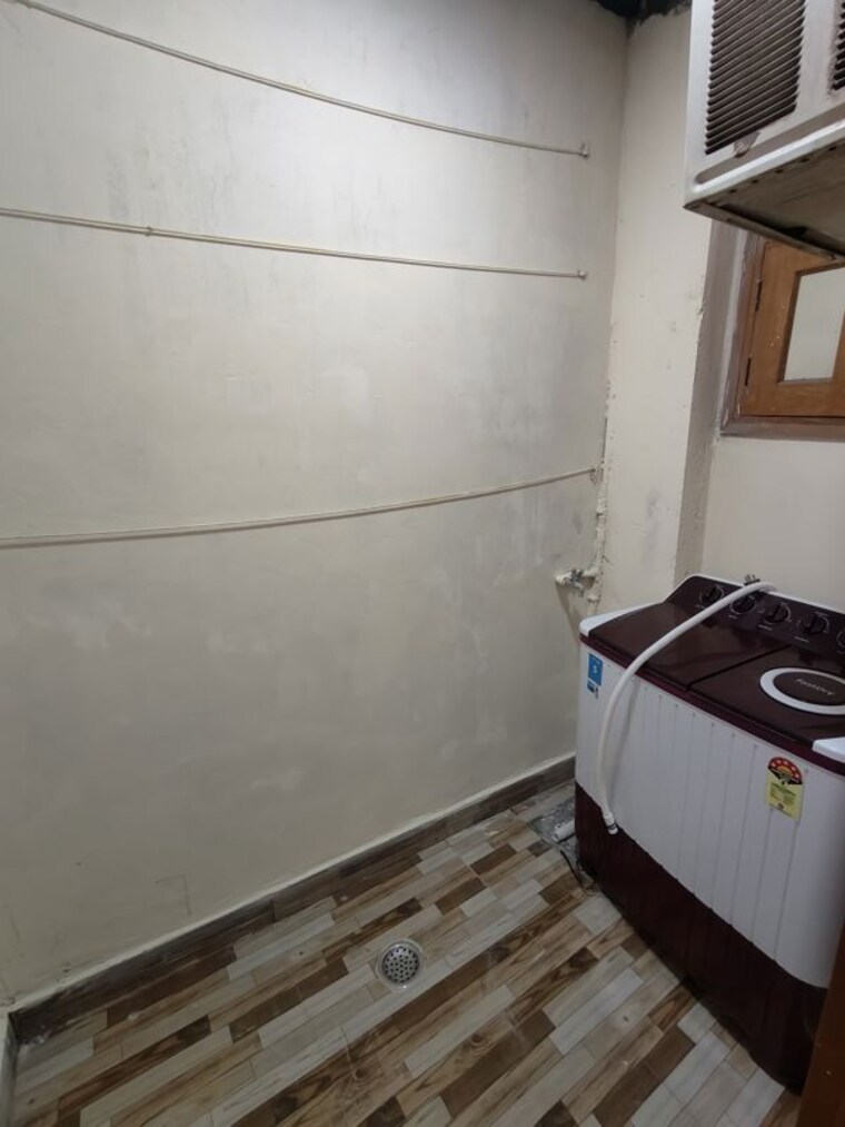 Bathroom, saket 1 Bedroom 500 Sq.Ft. Builder Floor In Saket Delhi 9870018