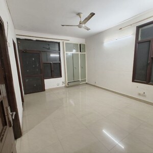 Room in 3 BHK Apartment at CGHS Group Hewo Apartments, Rail Vihar – for Rent
