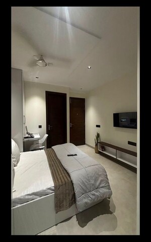 Bathroom in 1 RK Builder Floor at Sector 56 – for Rent