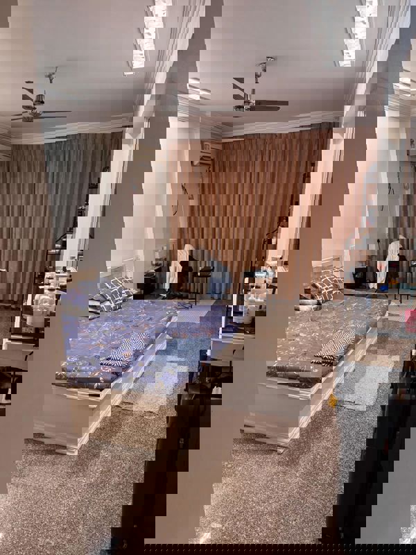 2 BHK + Study Room 809 Sq.Ft. Apartment in Royal Court CHS Bandra