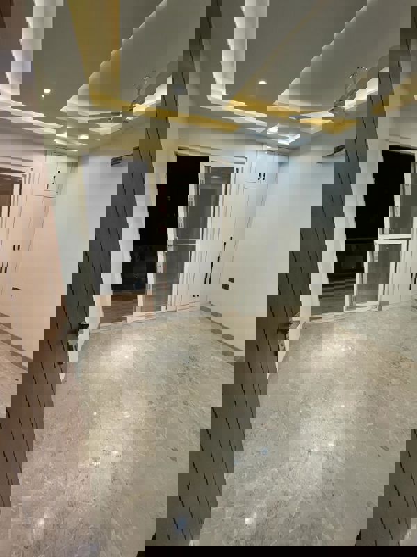 3 BHK 136 Sq.Ft. Builder Floor in RPS Palm Drive