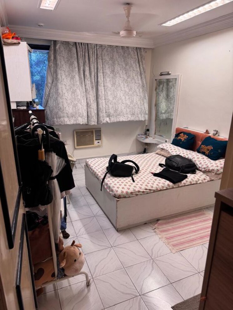 Team Area, royal-court-chs-bandra 2 Bedroom 820 Sq.Ft. Apartment In Bandra West Mumbai 9869161