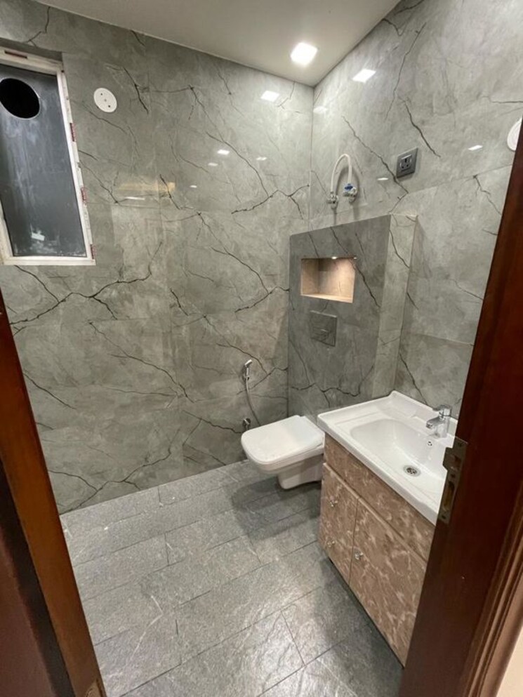 Bathroom, rps-palm-drive 3 Bedroom 165 Sq.Ft. Builder Floor In Sector 88 Faridabad 9870052