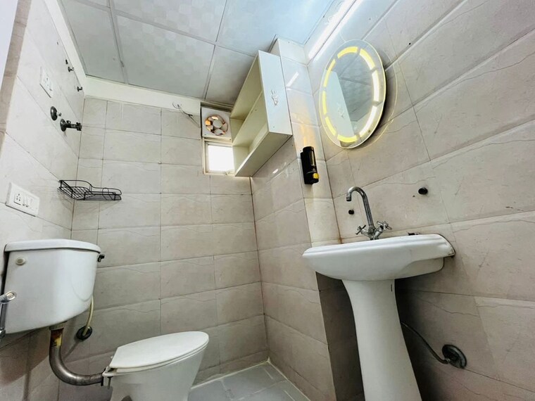 Bathroom, gaur-city-6th-avenue 2 Bedroom 980 Sq.Ft. Apartment In Sector 4 Greater Noida Greater Noida 9870073