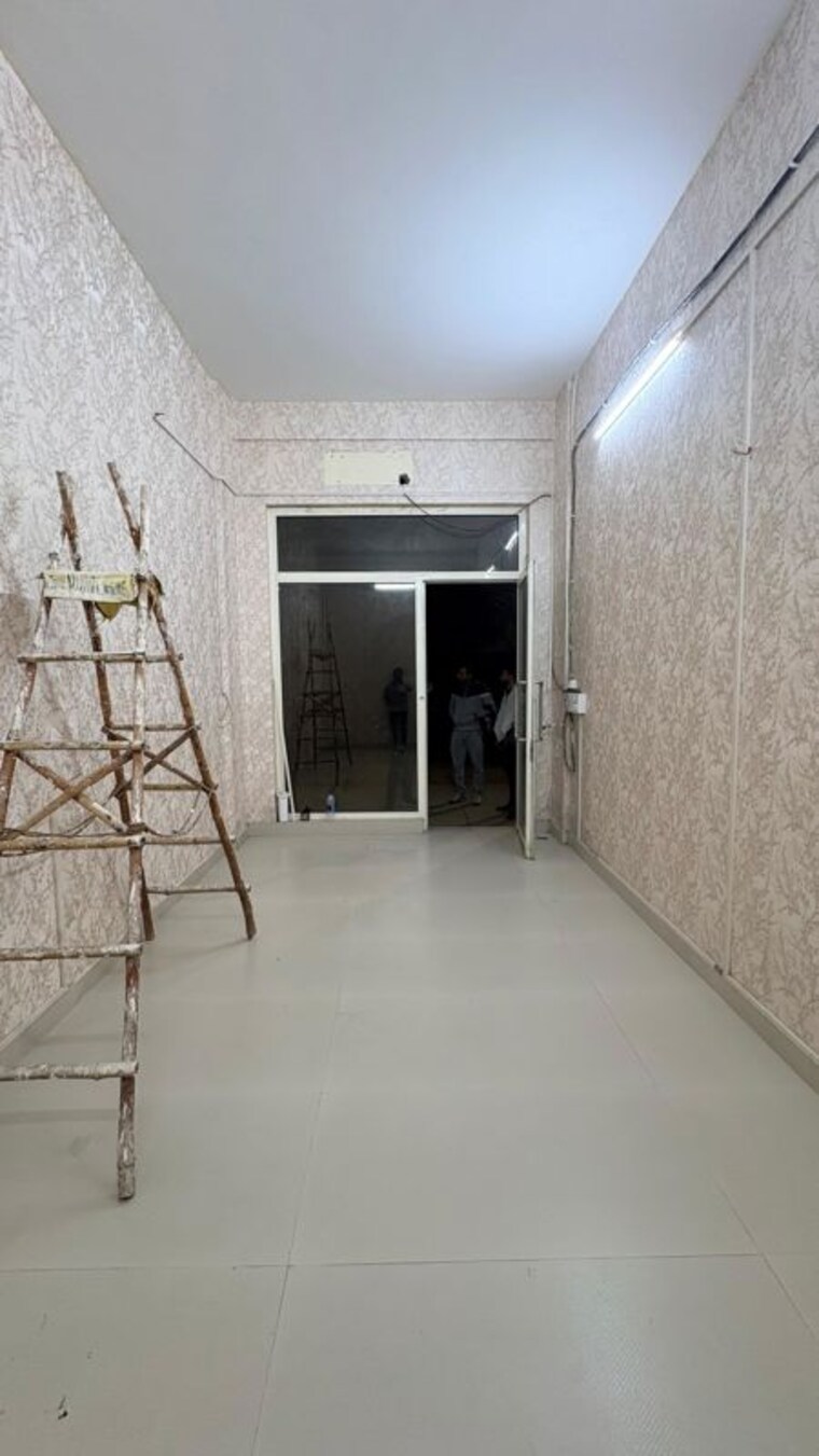 undefined, conscient-habitat-residences Commercial Shop 285 Sq.Ft. In Sector 78 Faridabad 9870080