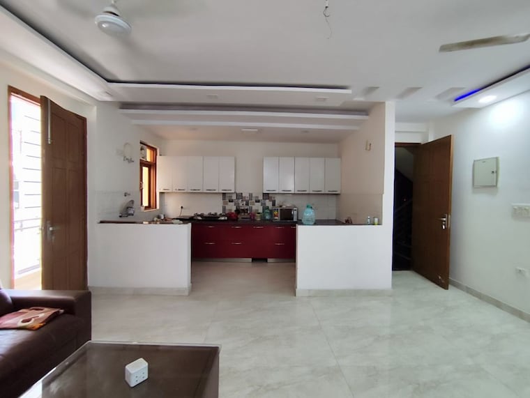 Bedroom, sangam vihar 2 Bedroom 90 Sq.Yd. Builder Floor In Sangam Vihar Delhi 9870081