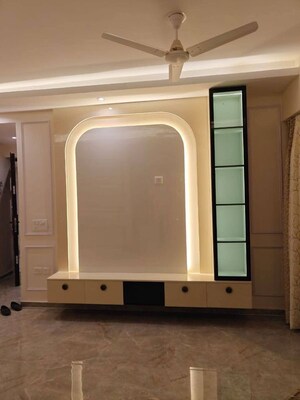 Building Lobby in 2 BHK Apartment at Gaur City 7th Avenue, Sector 4 Greater Noida – for Rent