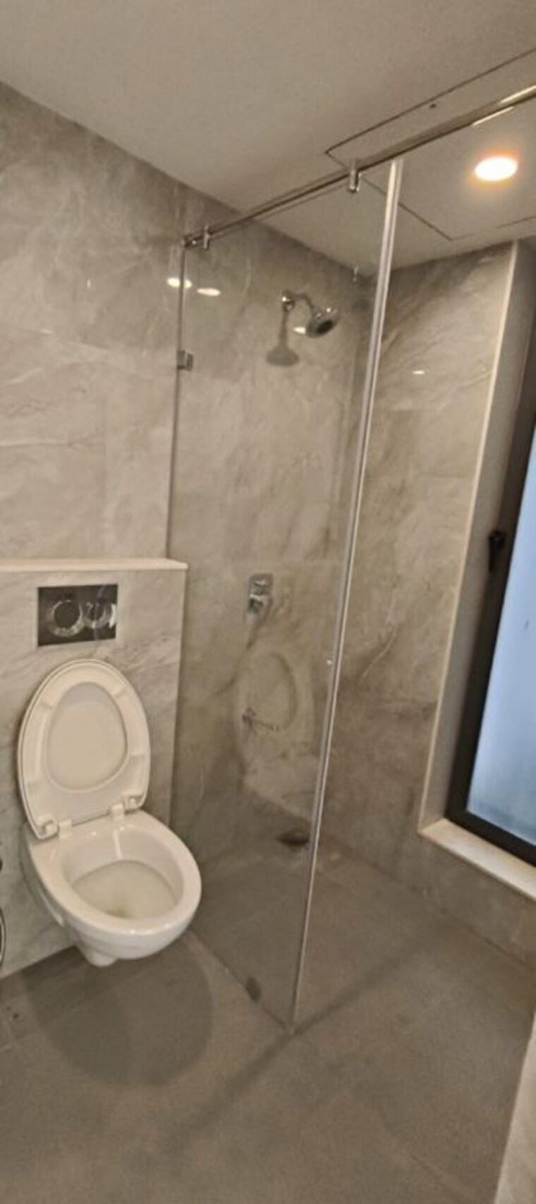 Bathroom, bandra west 2 Bedroom 700 Sq.Ft. Apartment In Bandra West Mumbai 9870069