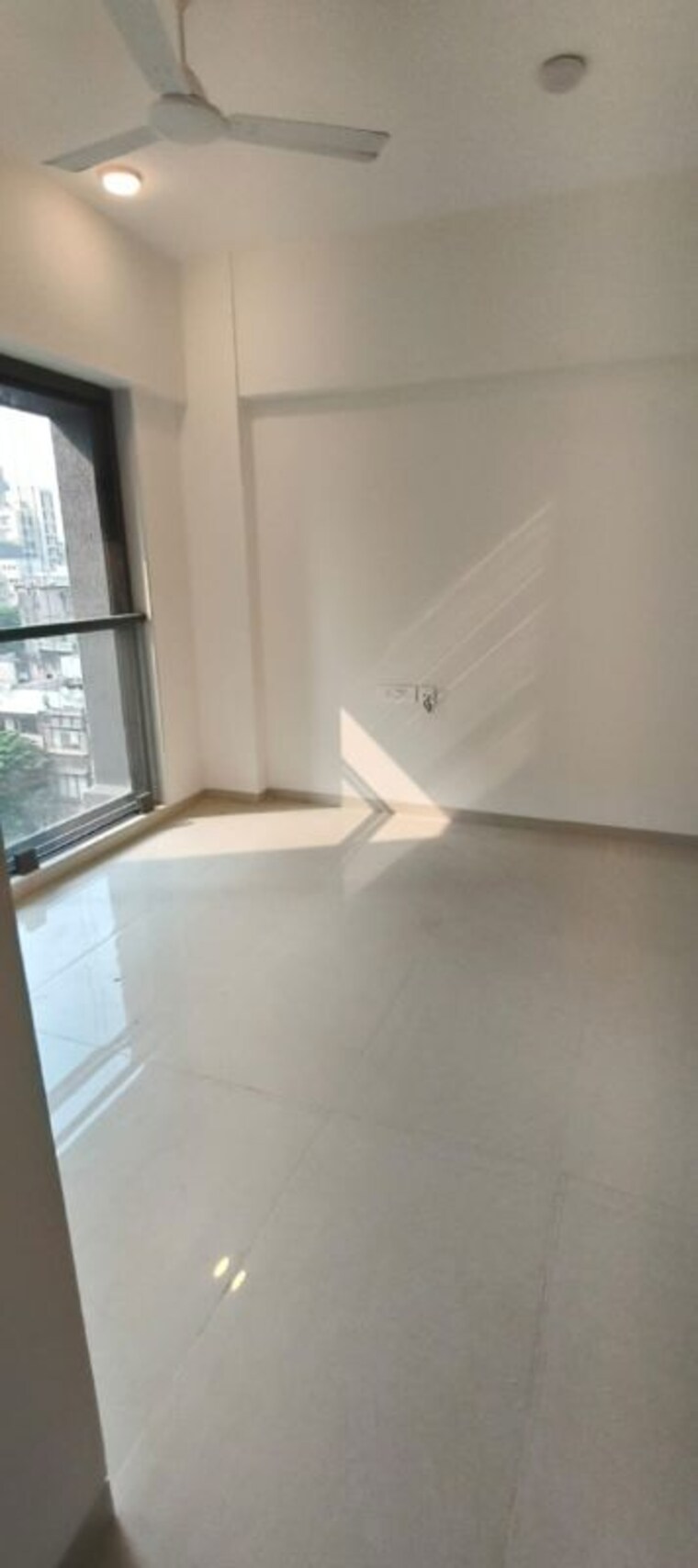 Room, bandra west 2 Bedroom 700 Sq.Ft. Apartment In Bandra West Mumbai 9870069