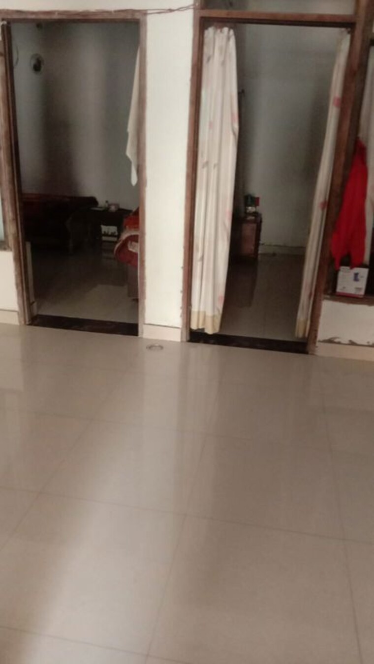 Room, shibban pura 6 Bedroom 240 Sq.Yd. Independent House In Shibban Pura Ghaziabad 9856188