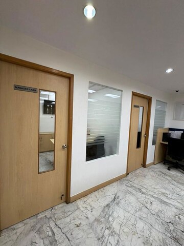 Room in  Office Space at Bandra Kurla Complex – for Rent