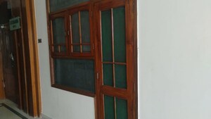 Furnished Amenities in 4 BHK Builder Floor at Kavi Nagar – for Sale