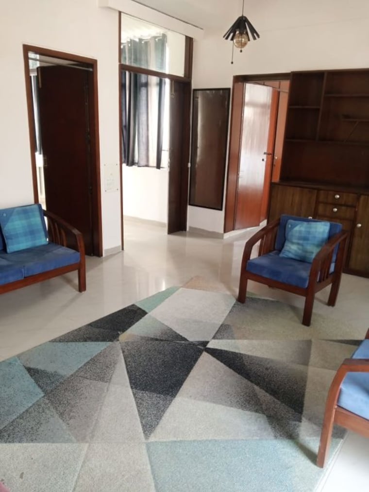 Living Room, maharani bagh 6 Bedroom 816 Sq.Yd. Independent House In Maharani Bagh Delhi 9870141