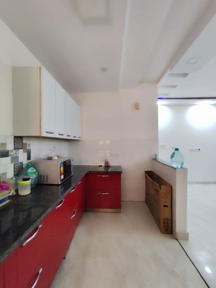Kitchen, sangam vihar 2 Bedroom 101 Sq.Yd. Builder Floor In Sangam Vihar Delhi 9870237