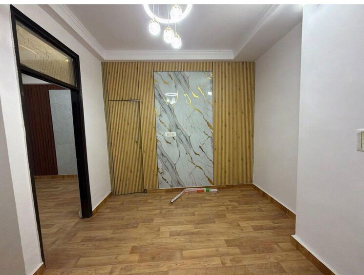 Room, sector 89 3 Bedroom 284 Sq.Yd. Builder Floor In Sector 89 Faridabad 9870196