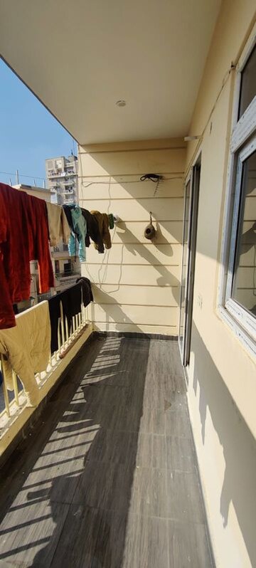 Balcony in 3 BHK Builder Floor at Lake View Complex, Dhakoli – for Rent