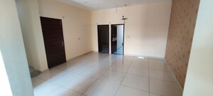 Room in 3 BHK Builder Floor at Lake View Complex, Dhakoli – for Rent