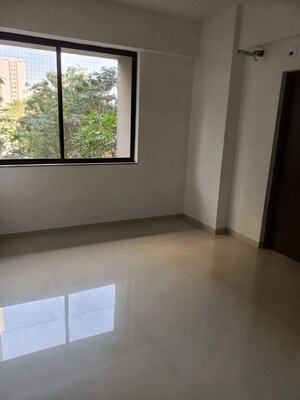 Room in 3 BHK Apartment at Vishwanath Maher Homes, Shela – for Rent