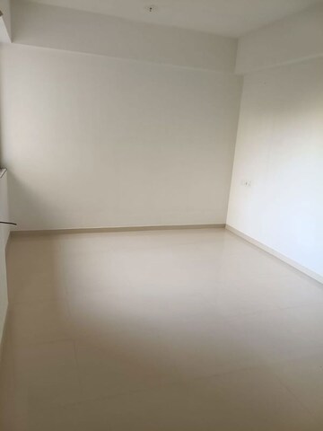 Room in 3 BHK Apartment at Vishwanath Maher Homes, Shela – for Rent