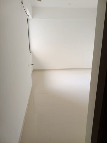 Room in 3 BHK Apartment at Vishwanath Maher Homes, Shela – for Rent