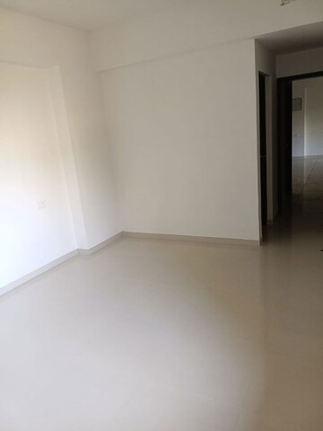 Room in 3 BHK Apartment at Vishwanath Maher Homes, Shela – for Rent