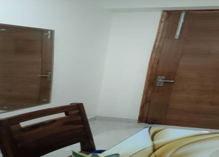 Bedroom, rwa-apartments-sector-15 2.5 Bedroom 121 Sq.Mt. Independent House In Sector 15 Noida 9870284