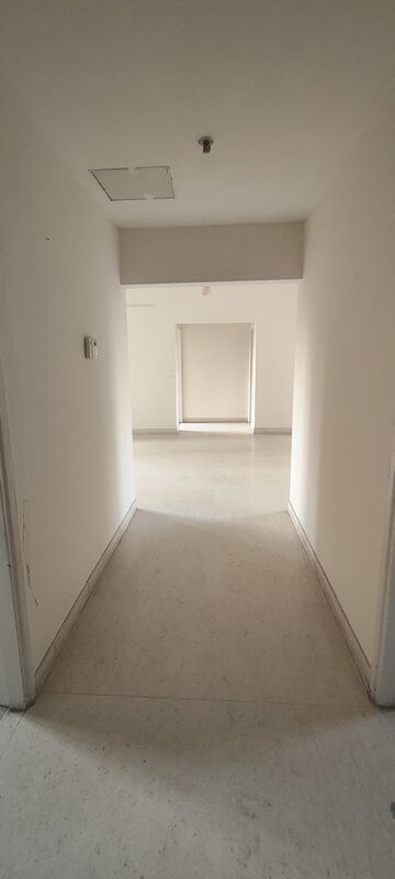 Room in 4 BHK Penthouse at Emaar MGF The Palm Drive Villas, Sector 66 – for Sale