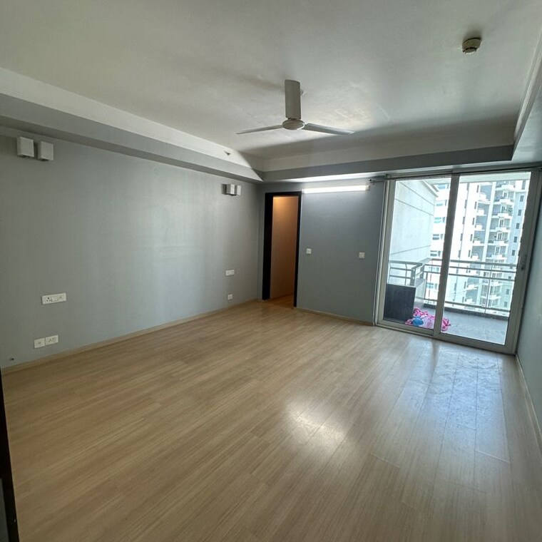 Room, dlf-the-belaire 4 Bedroom 3065 Sq.Ft. Apartment In Golf Course Road Gurgaon 9870317