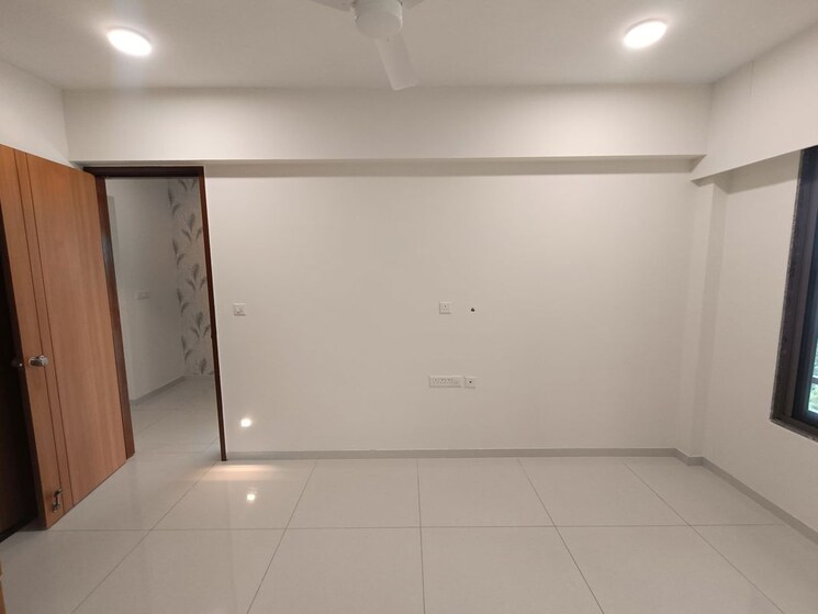 undefined, vaishnodevi circle 3 Bedroom 2335 Sq.Ft. Apartment In Vaishnodevi Circle Ahmedabad 9864883